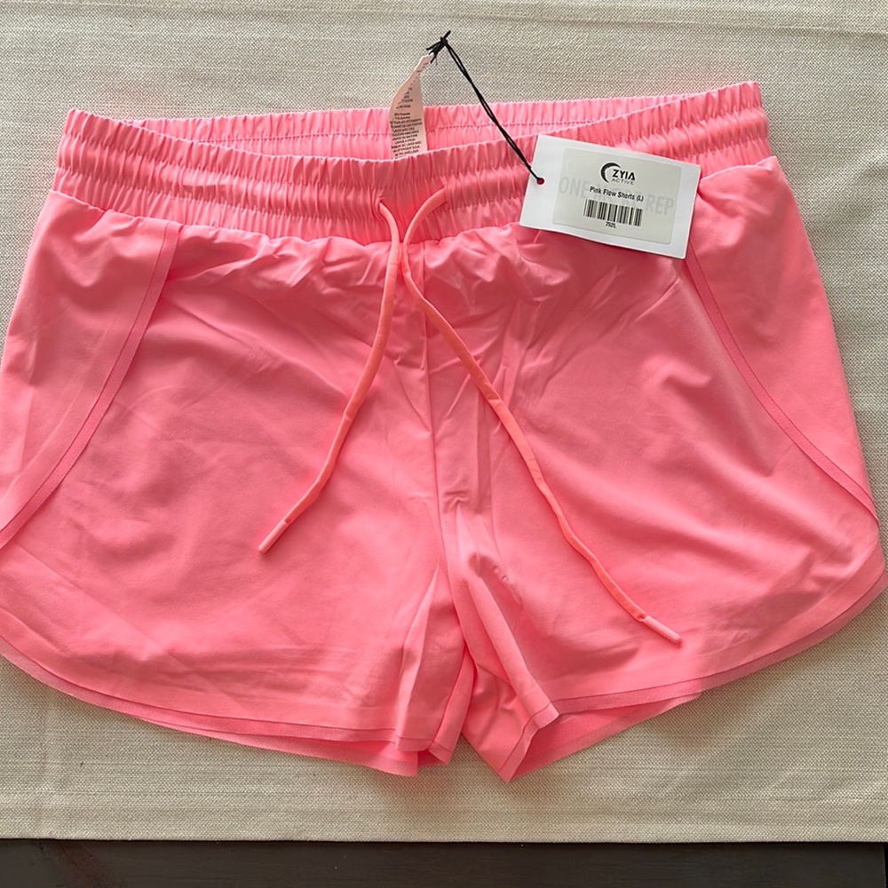 Zyia Pink Flow Shorts NWT size L